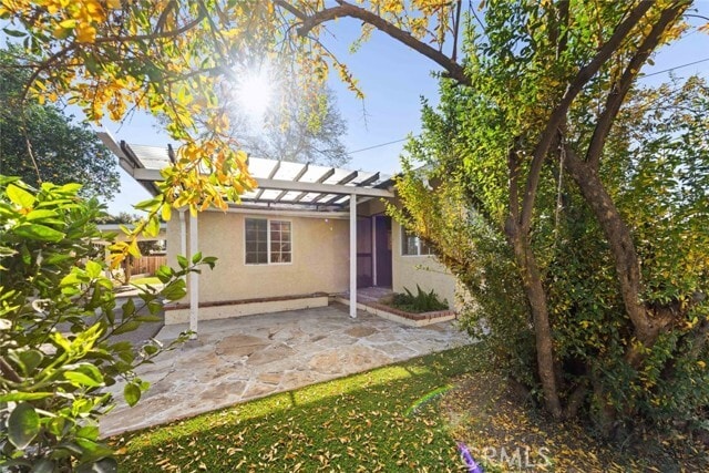 Building Photo - 19148 Saticoy St