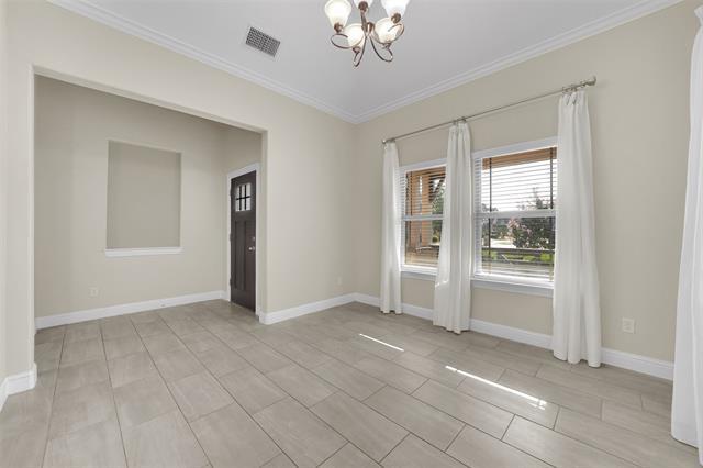Building Photo - 5805 Zinnia Dr