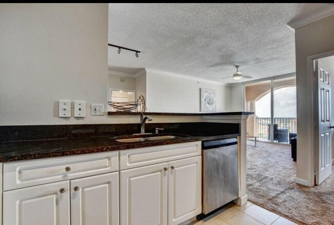 Building Photo - 651 Okeechobee Blvd