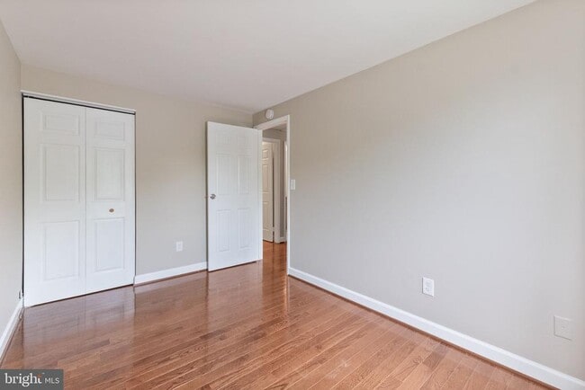 Building Photo - 8454 Rippled Creek Ct