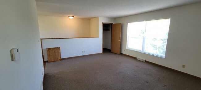 Building Photo - 411-413 Gaylee Street