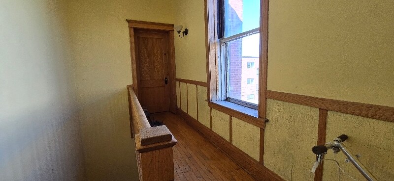 Building Photo - 2342 W Walton St