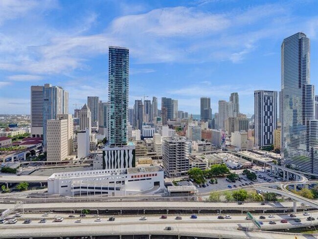 Building Photo - 350 S Miami Ave