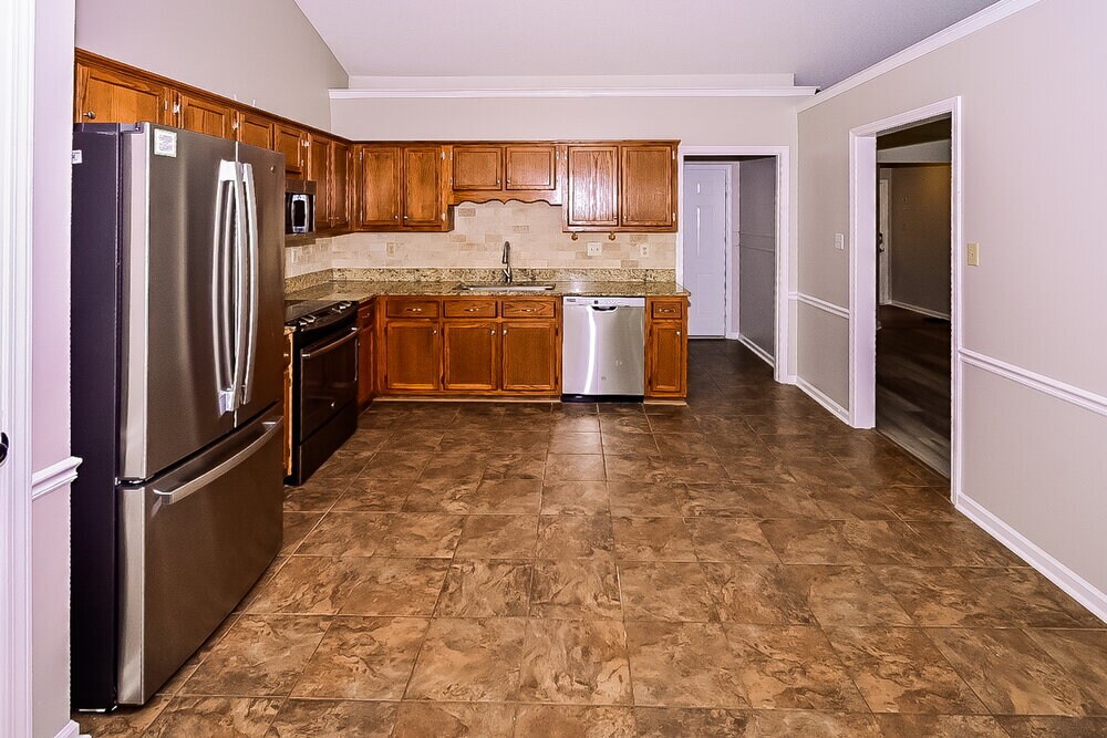 Building Photo - 1700 Brentwood Trce