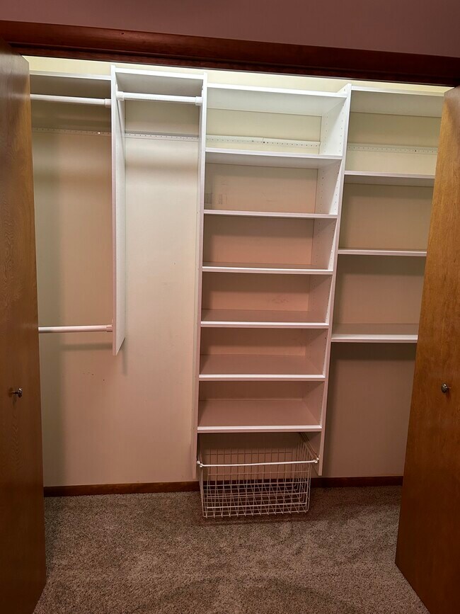 Building Photo - 3516 W Wackerly St