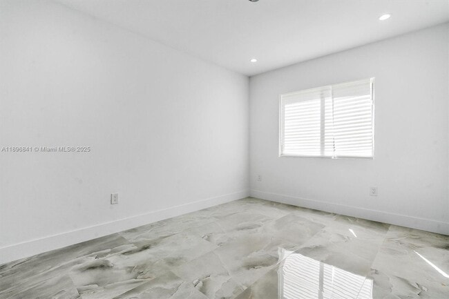 Building Photo - 2924 NW 58th St