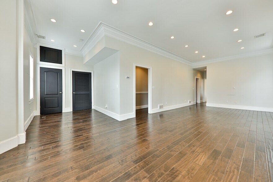 Building Photo - 9 Bellflower St