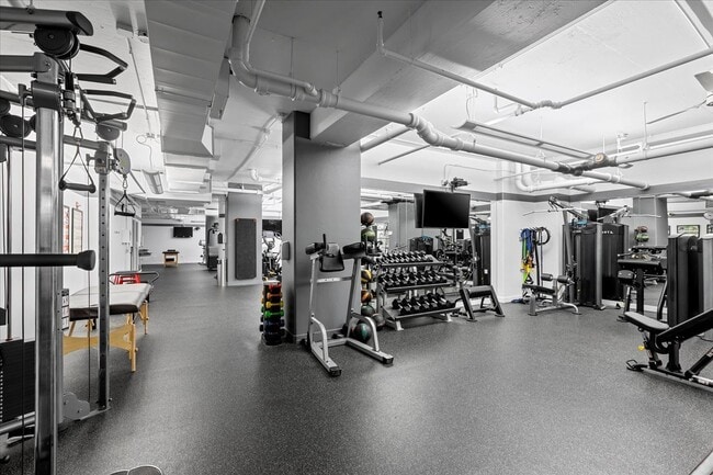 Building Photo - 250 E Pearson St