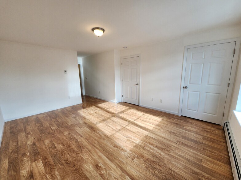 Building Photo - 1008 Fieldstone Ln