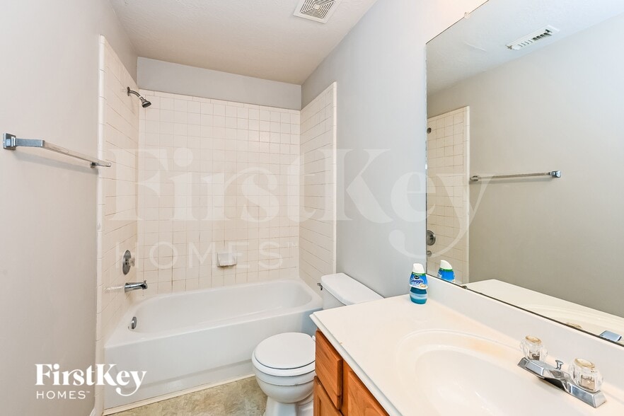 Building Photo - 6739 Renata Cir