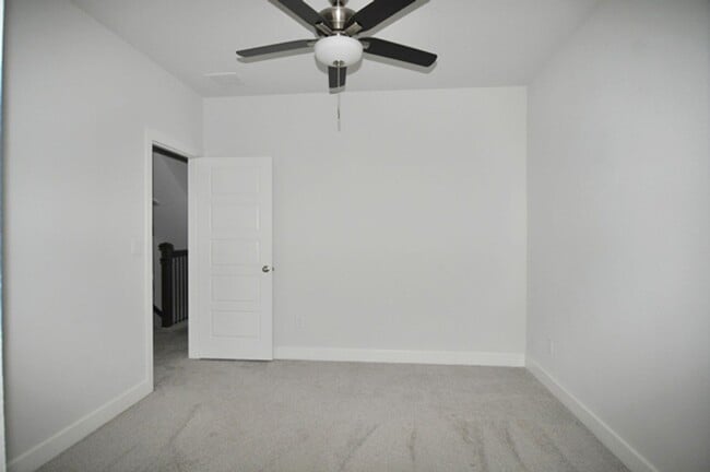 Building Photo - Trinity Grove ~ Skyline Views! $2,999 for ...