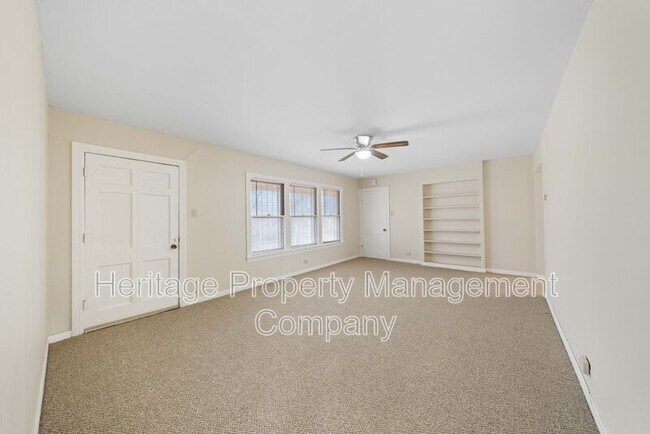 Building Photo - 231 Alexander Hamilton Dr