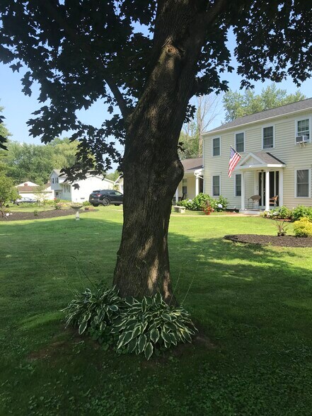 Green space with SUN AND SHADE! - 118 Beacon Rd