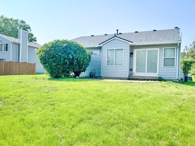 Building Photo - 1825 Red Bud Rd