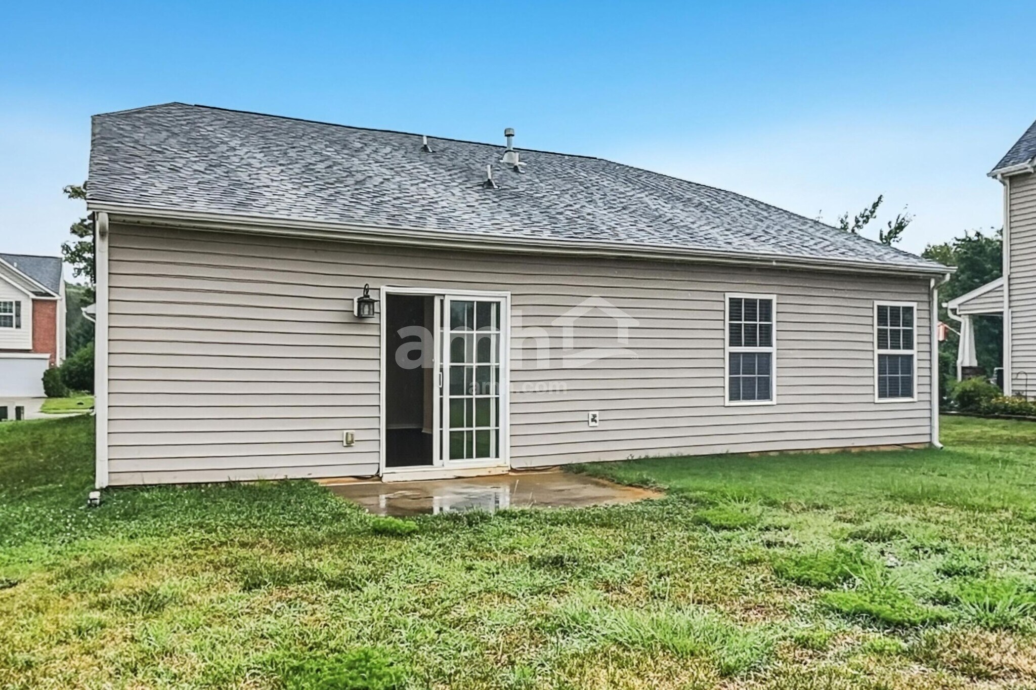 Building Photo - 410 Lind Point Ln