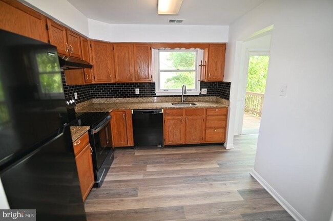 Building Photo - 3721 Edmond Way