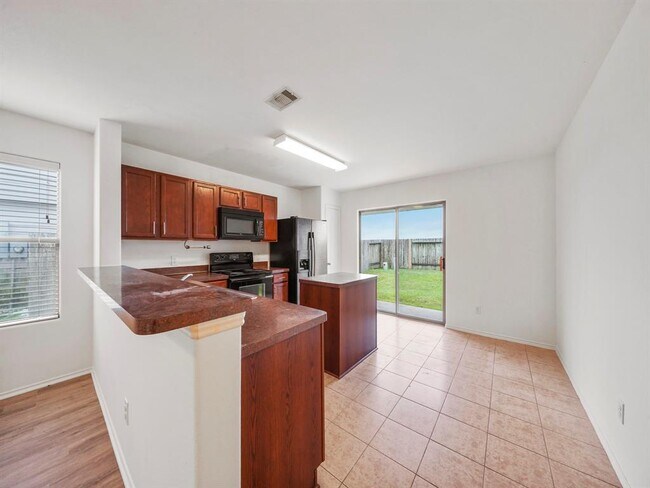 Building Photo - 526 Enchanted Springs Dr