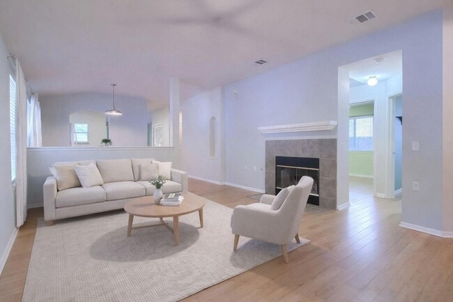 Building Photo - 1100 Emmitt Run