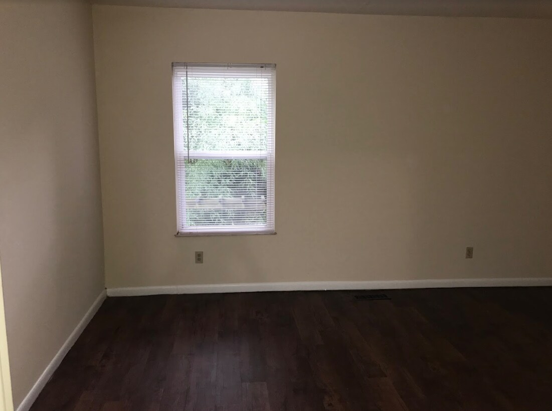 Building Photo - 2665 Bellevue Ave