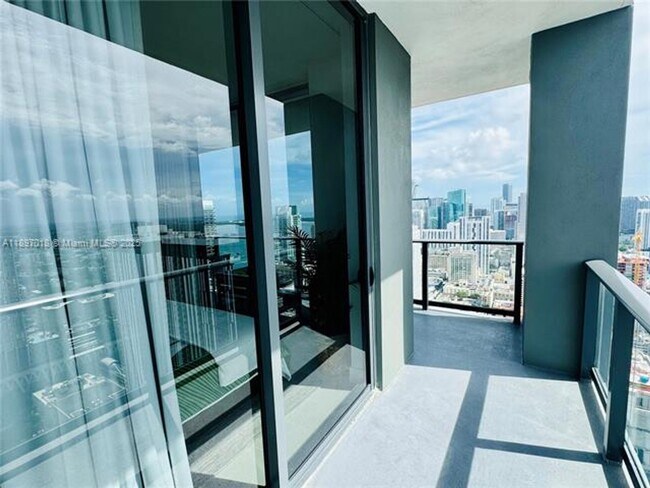 Building Photo - 159 NE 6th St