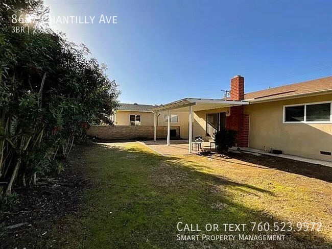 Building Photo - 8657 Chantilly Ave