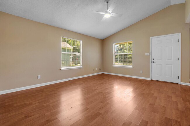 Building Photo - 726 Wies St