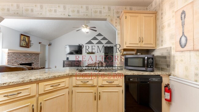 Building Photo - 1740 Doerun Dr