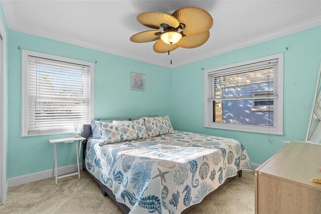 Building Photo - 284 44th Ave