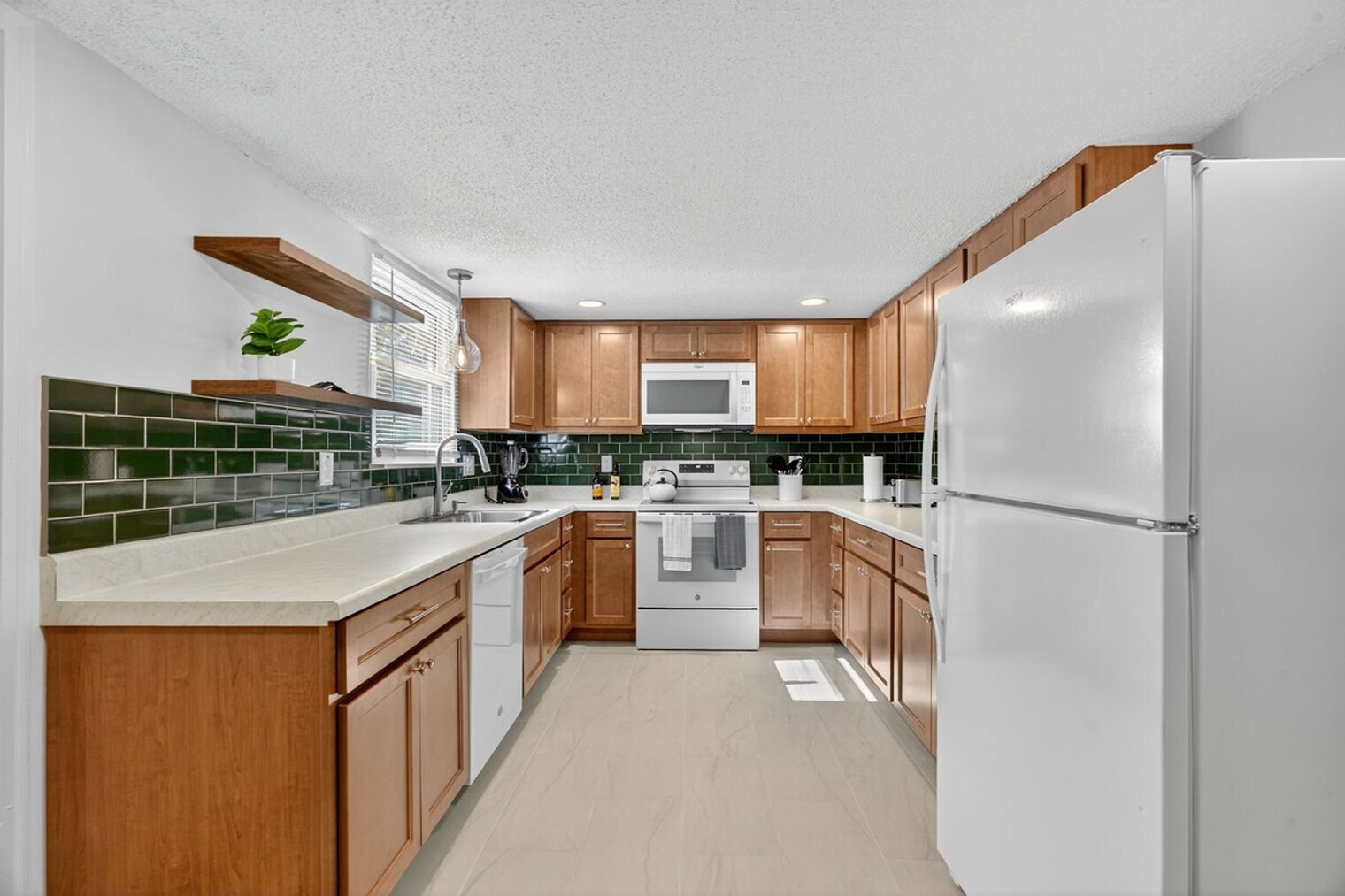 Building Photo - 2544 Spring Forest Rd