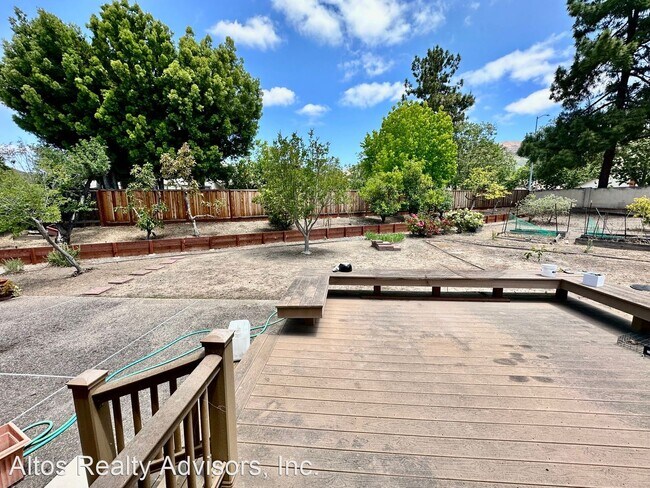 Building Photo - 4 br, 2 bath House - 39 Nugget Place