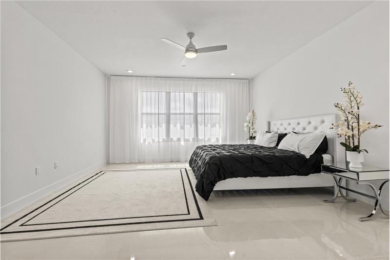 Building Photo - 12884 Wingspan Ct