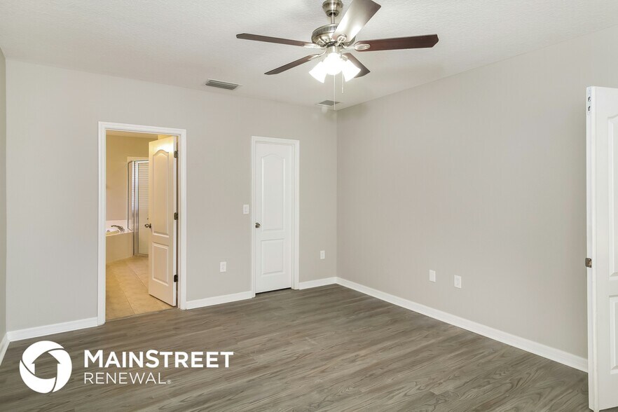 Building Photo - 8284 47th St Cir E