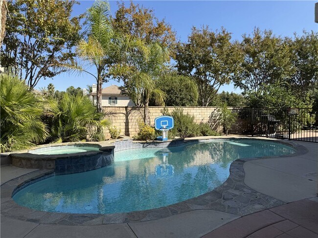 Building Photo - 9593 Heartland Pl