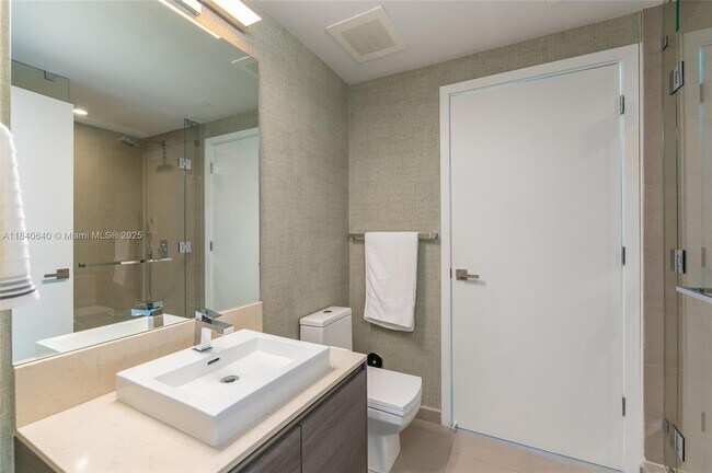 Building Photo - 1080 Brickell Ave