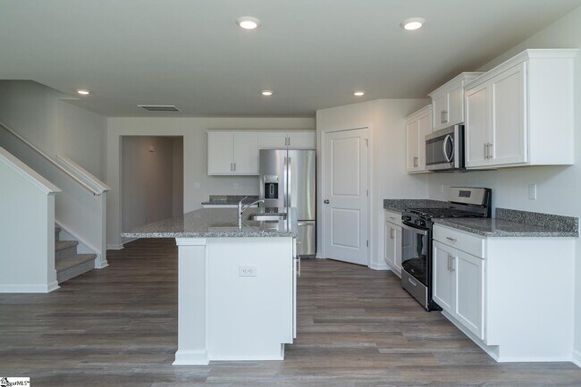 Building Photo - 115 Roocroft Ct