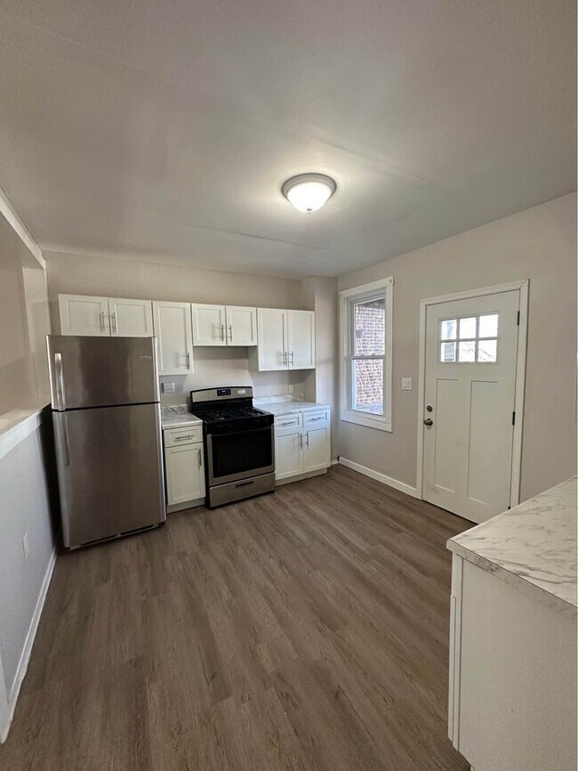 Building Photo - 1328 Pittston Ave