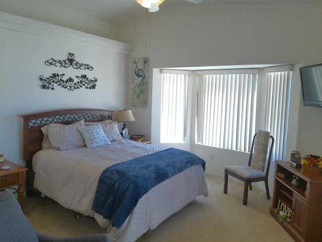 Building Photo - Winter Rental