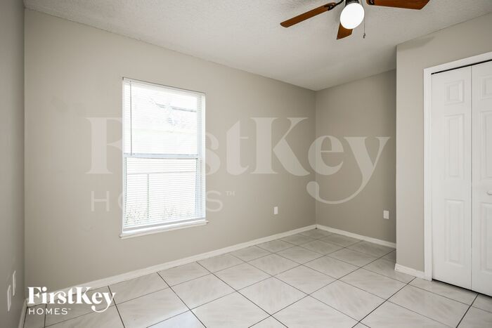 Building Photo - 1165 St Tropez Ct