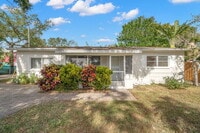 Building Photo - COMING SOON! Home For Rent in Gulfport!