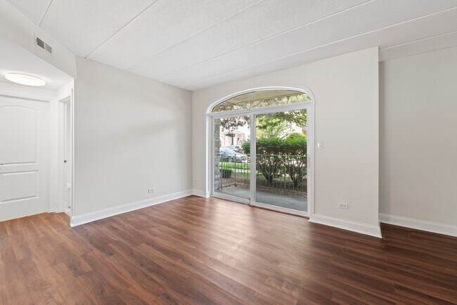 Building Photo - 9431 S 79th Ave