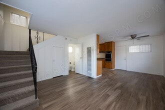 Building Photo - OPEN HOUSE: 12/13 10:30-11:30AM ~ Pacific Beach 2BR Townhome w/ Parking!