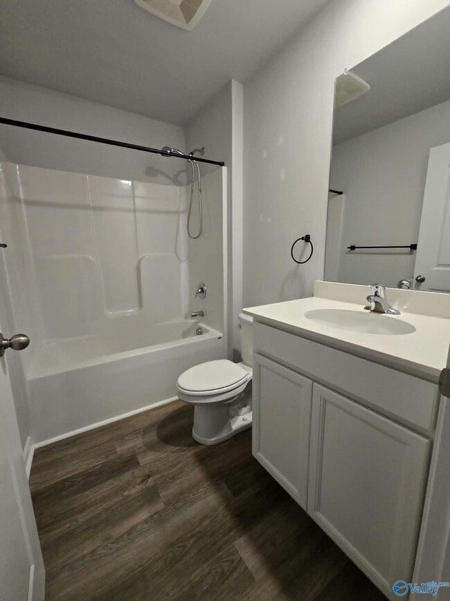 Building Photo - 427 Jackson Pt Cir