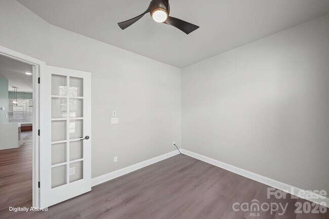 Building Photo - 10037 Mamillion Dr