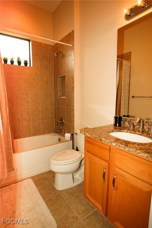Building Photo - 11070 Esteban Dr