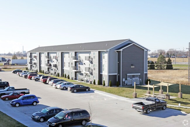 Building Photo - 200 E US Highway 34