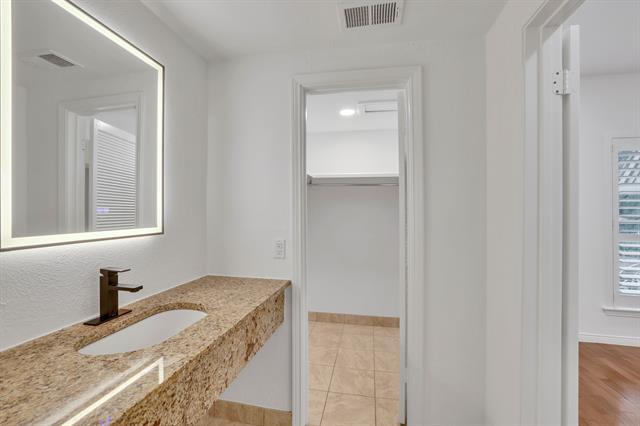 Building Photo - 3312 Hawthorne Ave