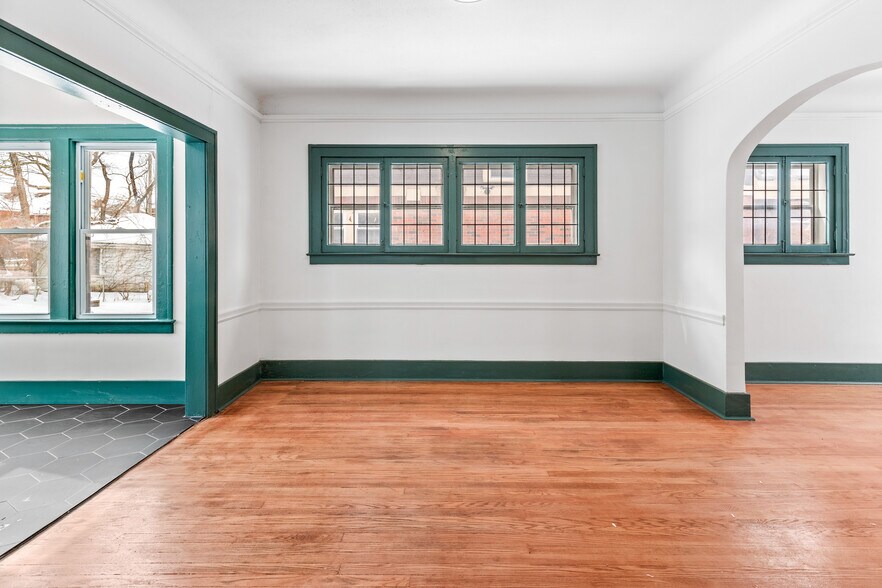 Building Photo - 4767 Sturtevant St