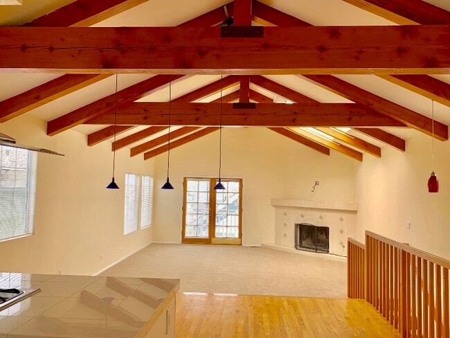 Building Photo - 1642 Harper Ave