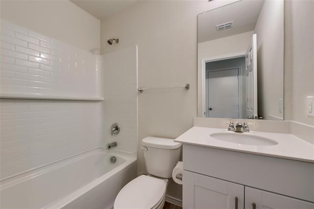 Building Photo - 1129 Vernon Dr