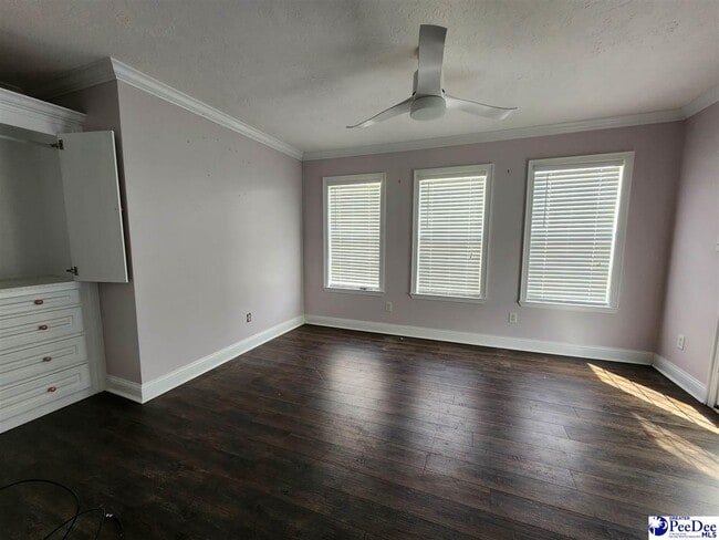 Building Photo - 418 Londonberry Dr